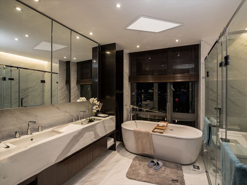 LED ceiling light for bathroom