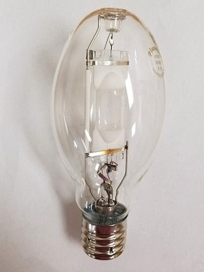 Mercury vapor light for poultry house comparison.