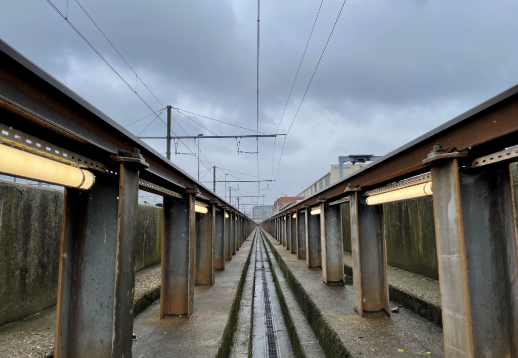 train station triproof lights