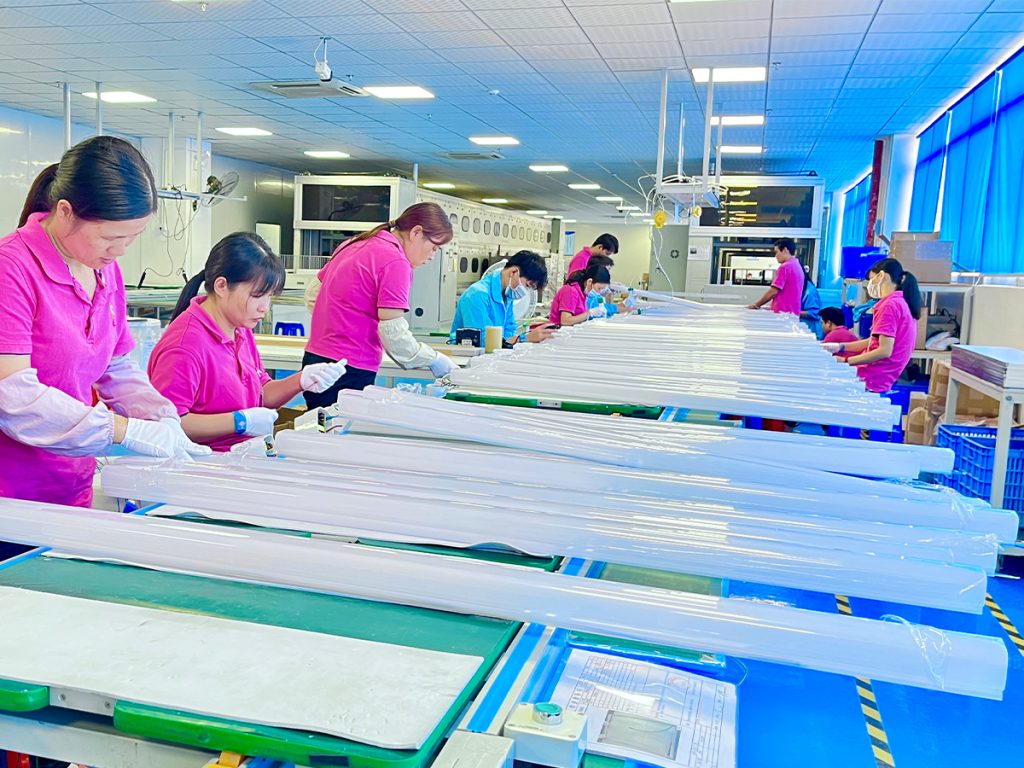 lights inspection, lights packaging