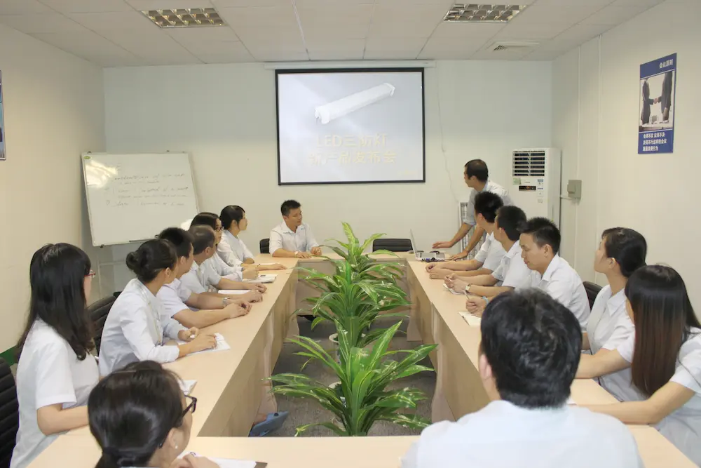 ShineLong developed the first-generation aluminum tri-proof light in 2011